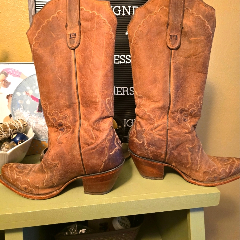 Tony Llama boots